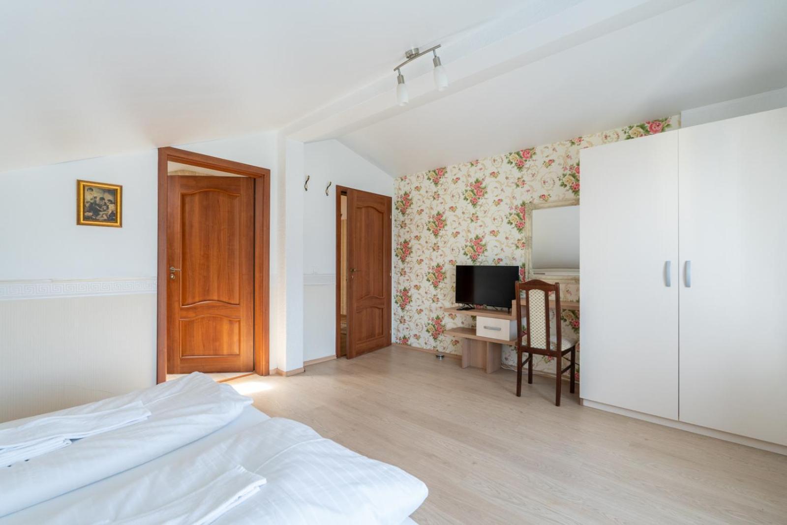 Farawayhomes Aparthotel Near Vienna Airport - Anytime Self Check-In Bruck an der Leitha Eksteriør bilde