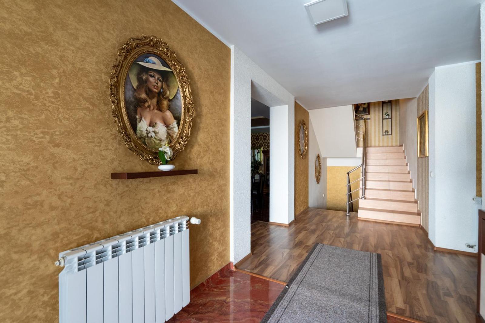 Farawayhomes Aparthotel Near Vienna Airport - Anytime Self Check-In Bruck an der Leitha Eksteriør bilde