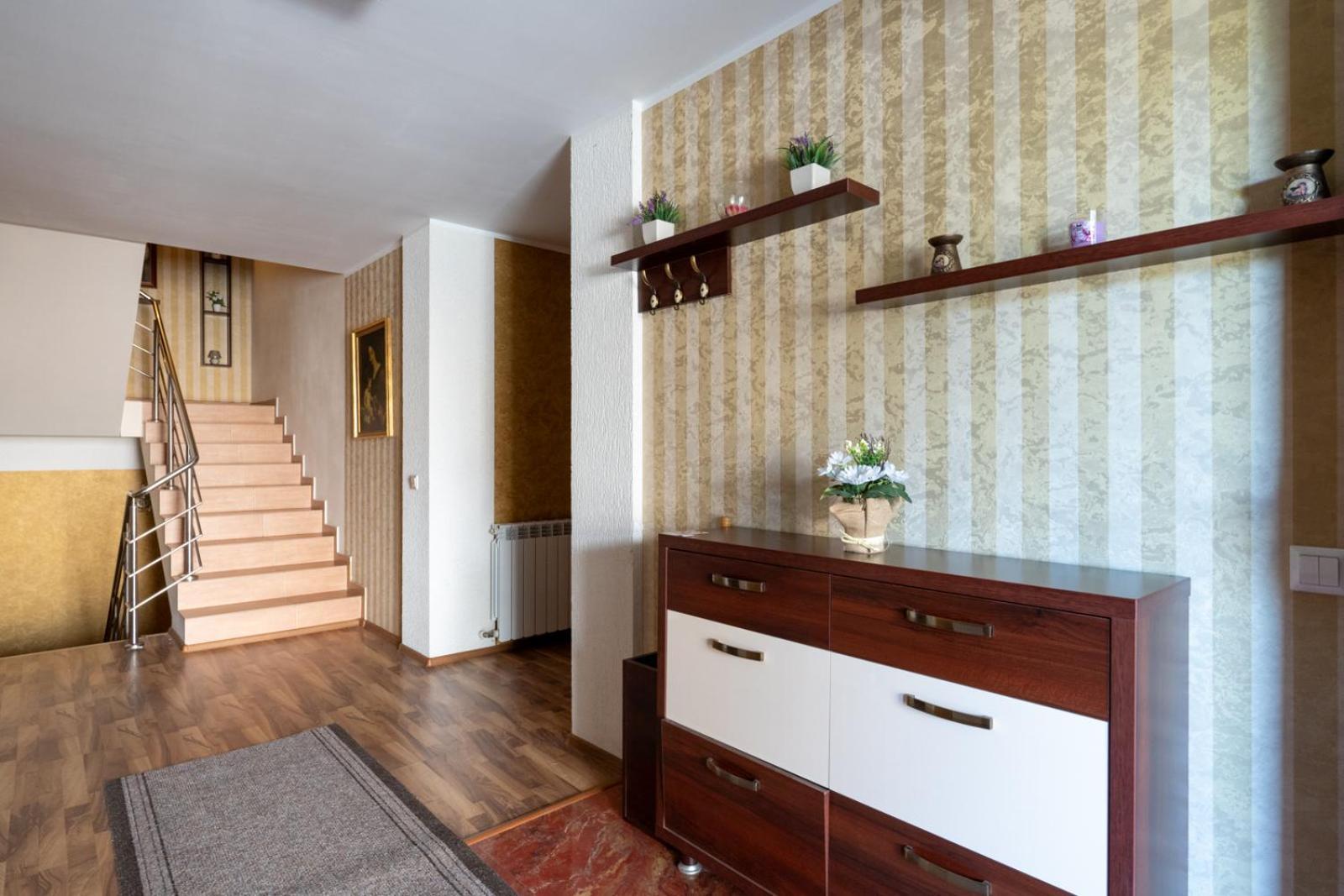 Farawayhomes Aparthotel Near Vienna Airport - Anytime Self Check-In Bruck an der Leitha Eksteriør bilde