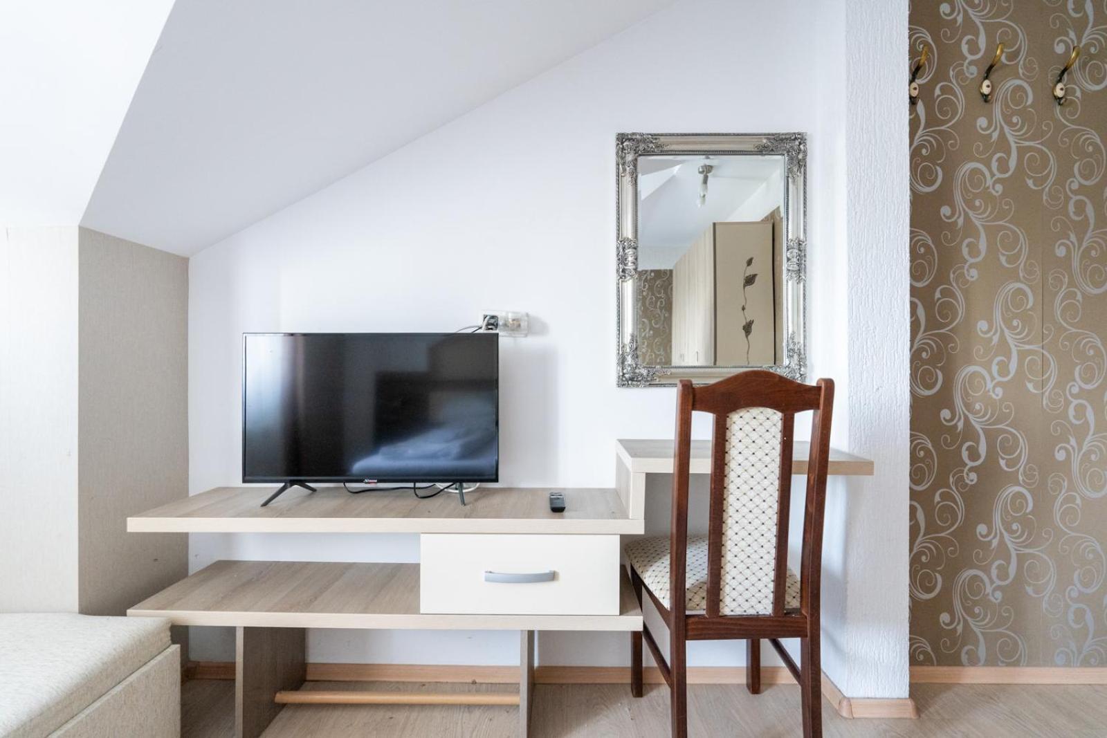 Farawayhomes Aparthotel Near Vienna Airport - Anytime Self Check-In Bruck an der Leitha Eksteriør bilde