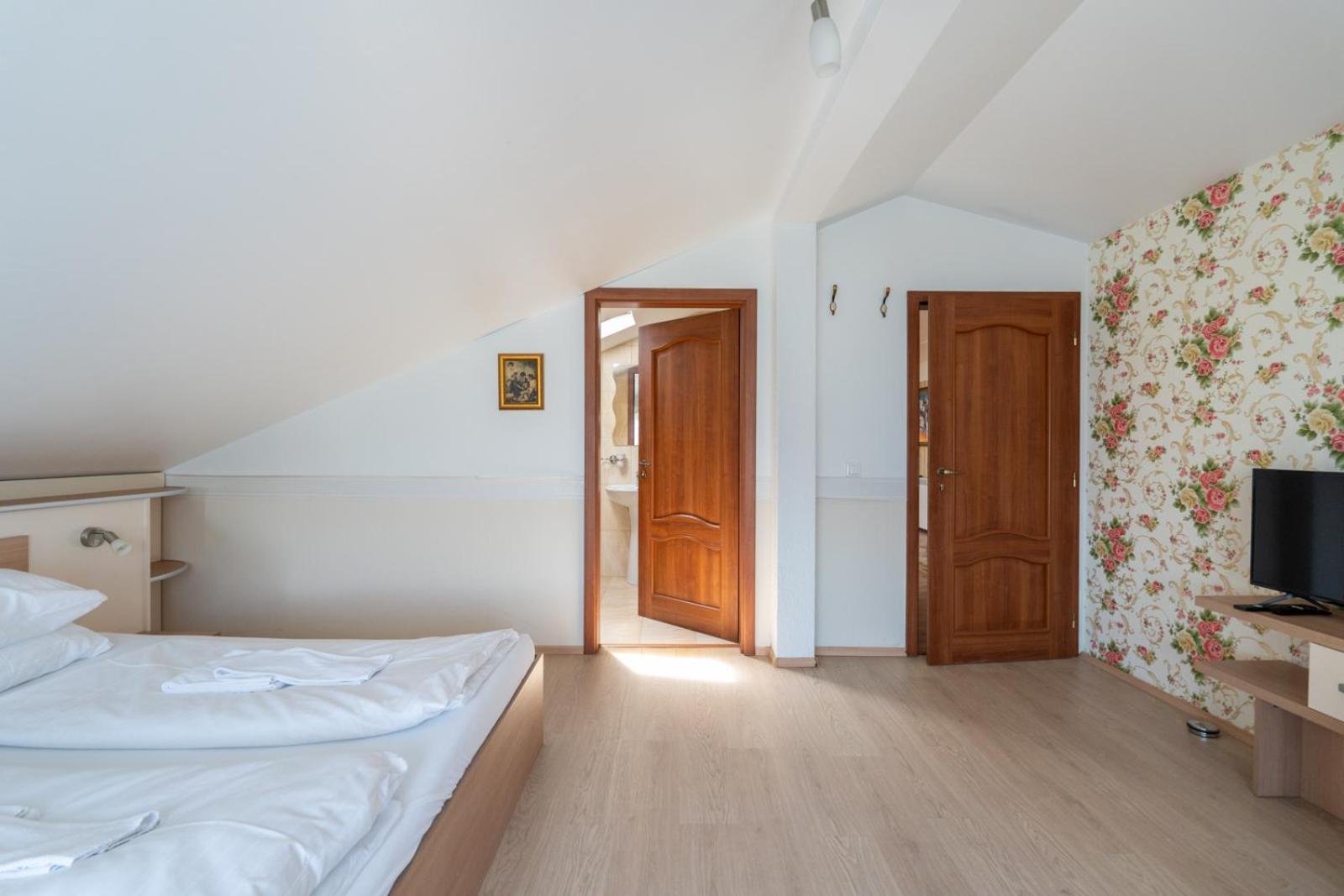 Farawayhomes Aparthotel Near Vienna Airport - Anytime Self Check-In Bruck an der Leitha Eksteriør bilde