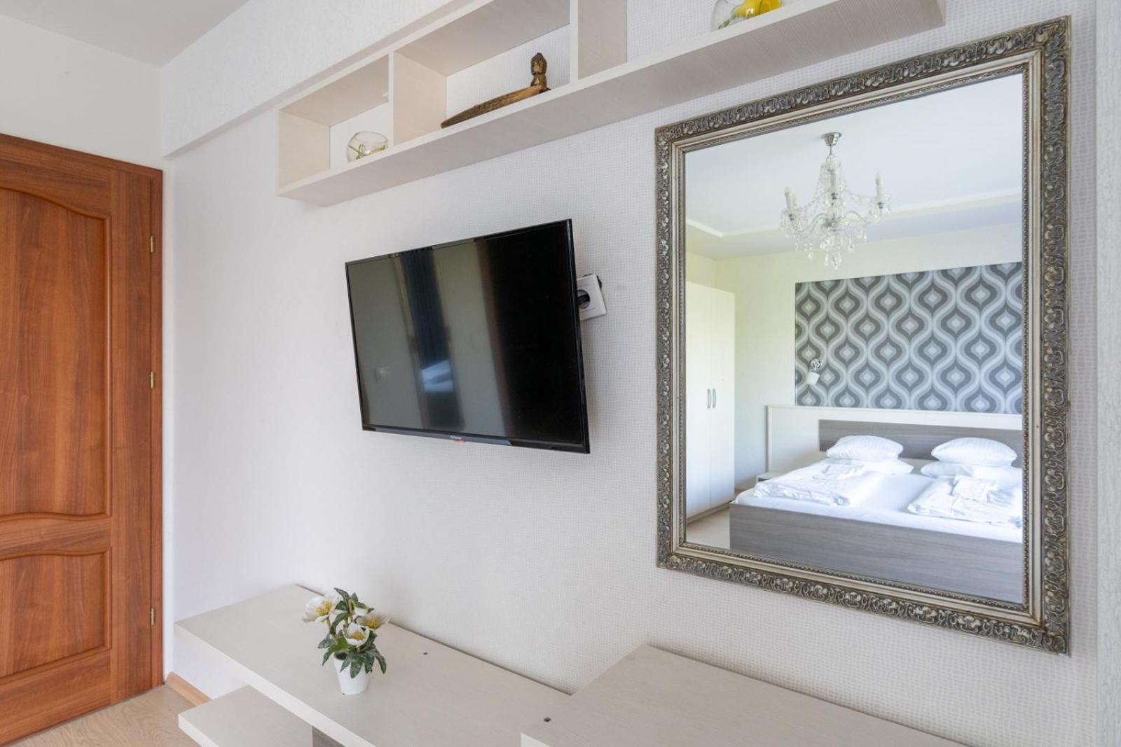 Farawayhomes Aparthotel Near Vienna Airport - Anytime Self Check-In Bruck an der Leitha Eksteriør bilde