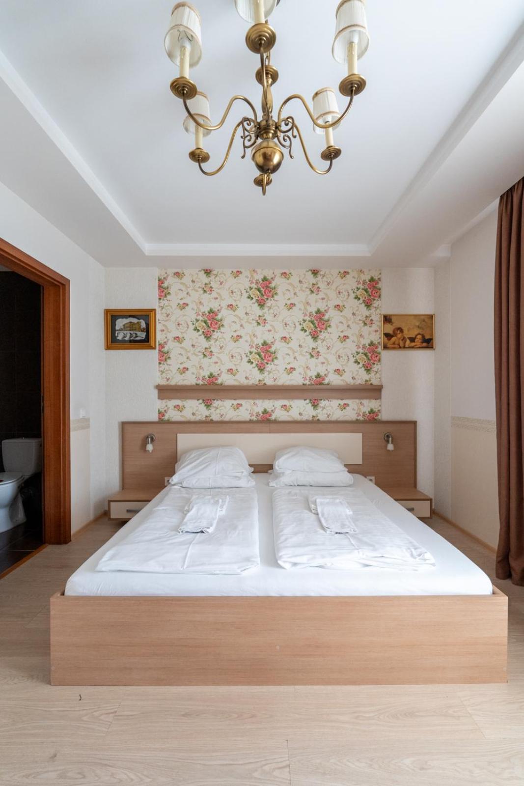 Farawayhomes Aparthotel Near Vienna Airport - Anytime Self Check-In Bruck an der Leitha Eksteriør bilde
